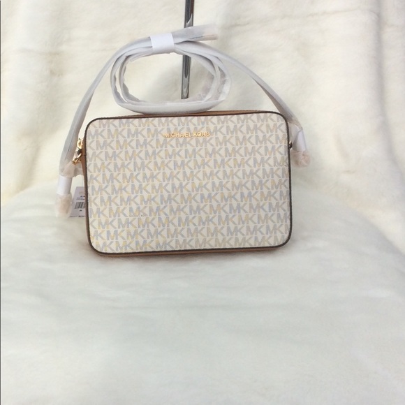 Michael Kors Jet Set LG EW Crossbody - Picture 4 of 7